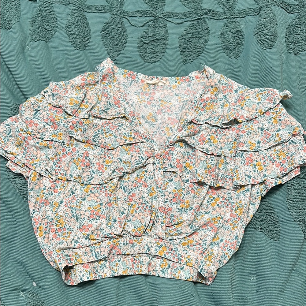 Easel Blue and Cream Floral Ruffled Blouse Relaxed Fit